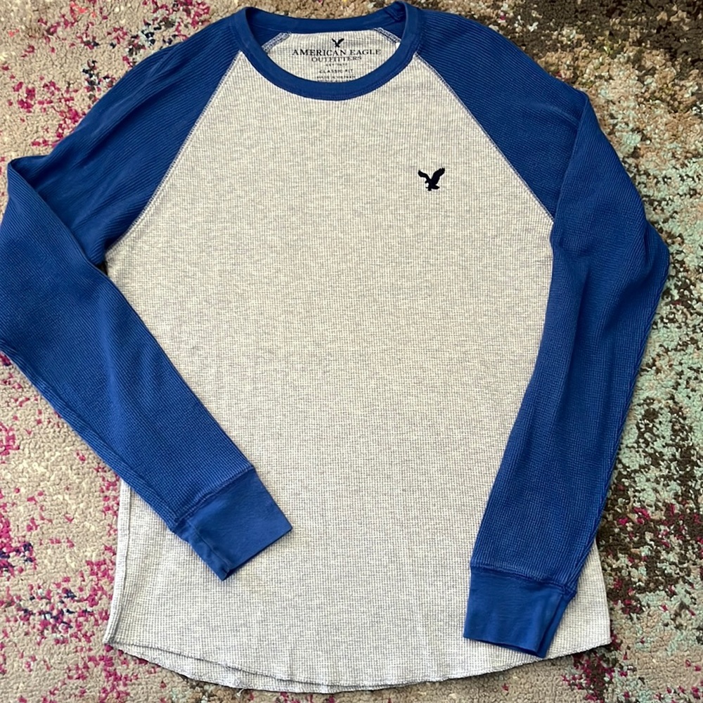 Men’s American Eagle waffle knit baseball tee medium